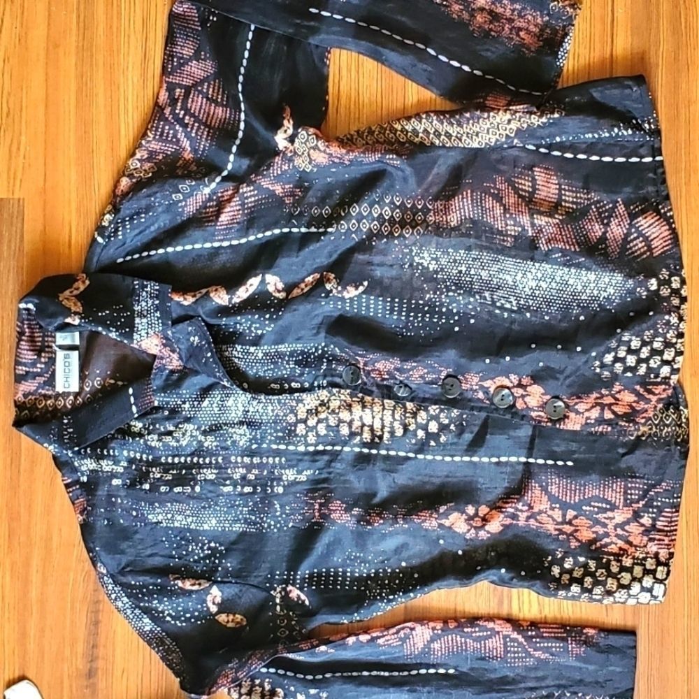 CHICOS silk black long sleeved button down